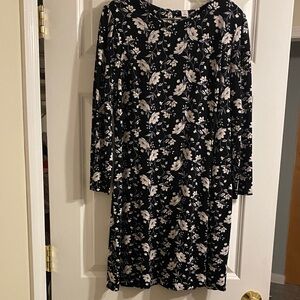 Old Navy Black and White Floral Long Sleeve Dress